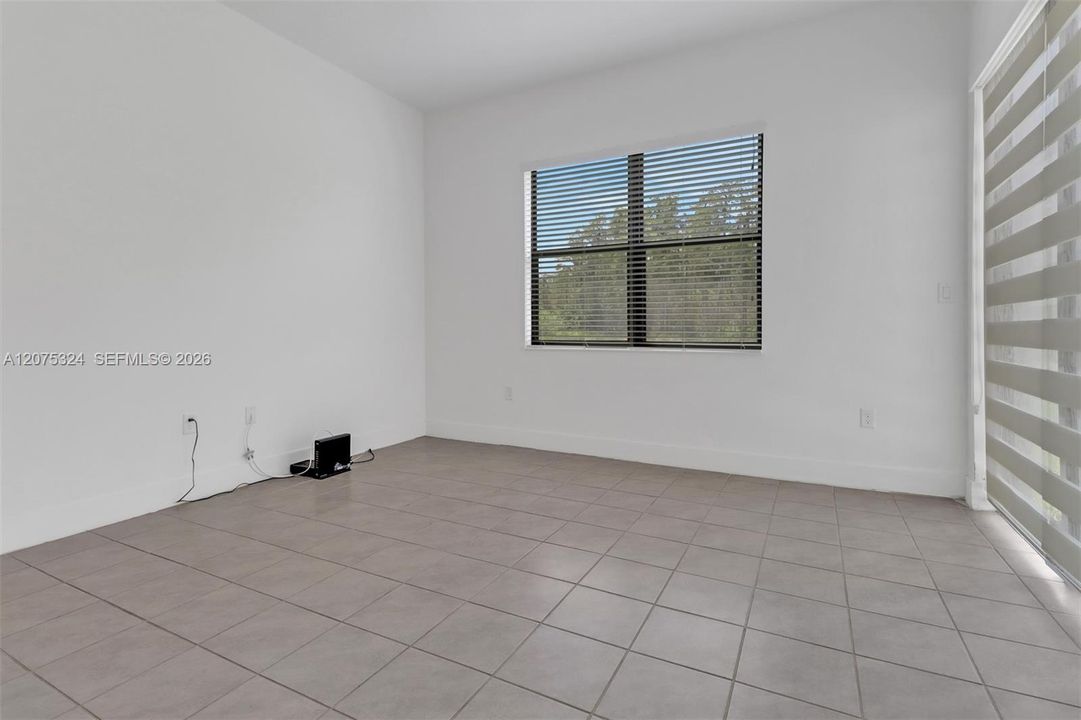 For Rent: $2,200 (3 beds, 2 baths, 1788 Square Feet)