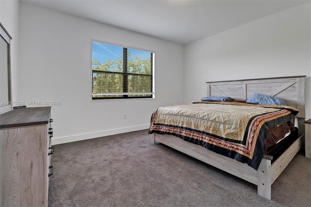 For Rent: $2,200 (3 beds, 2 baths, 1788 Square Feet)