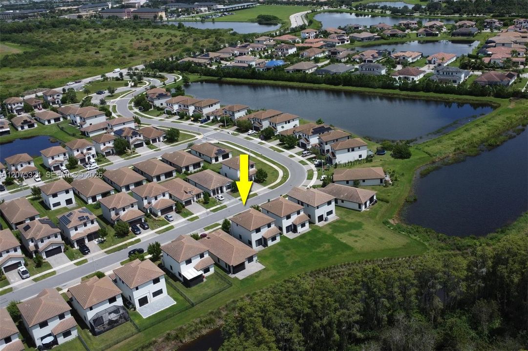 For Rent: $2,200 (3 beds, 2 baths, 1788 Square Feet)