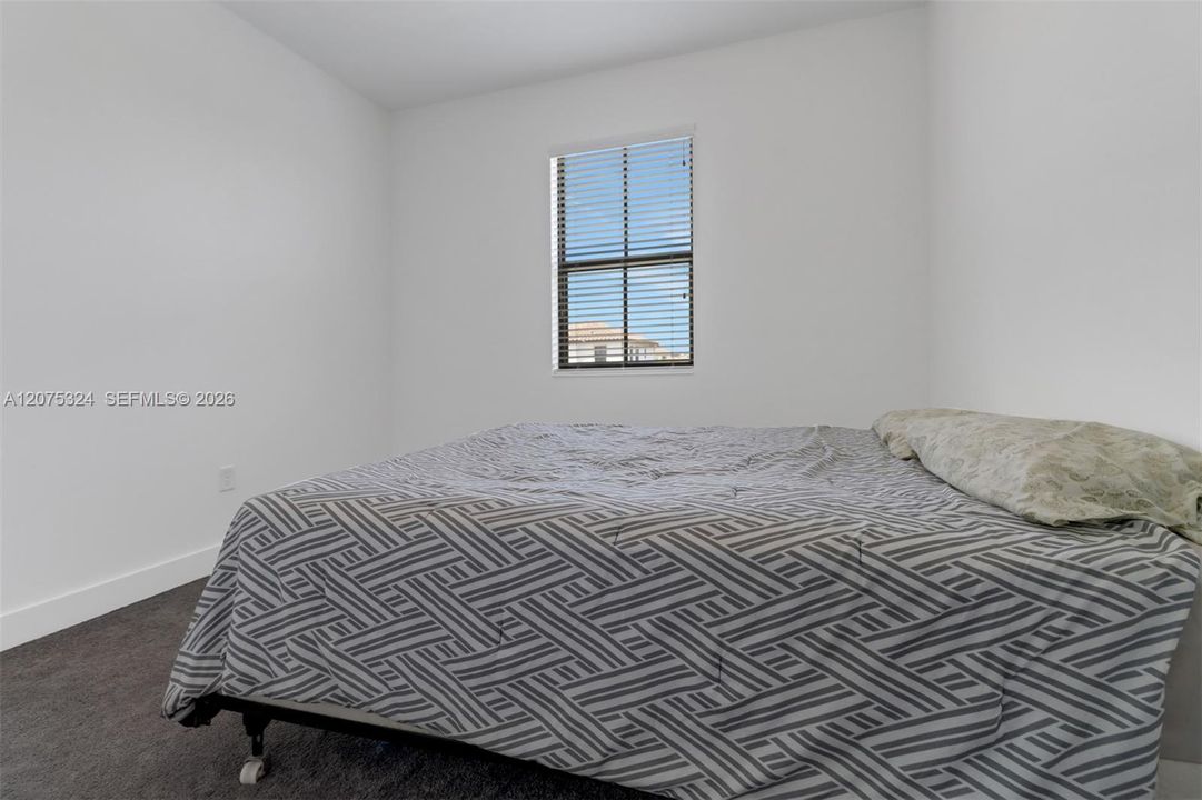 For Rent: $2,200 (3 beds, 2 baths, 1788 Square Feet)