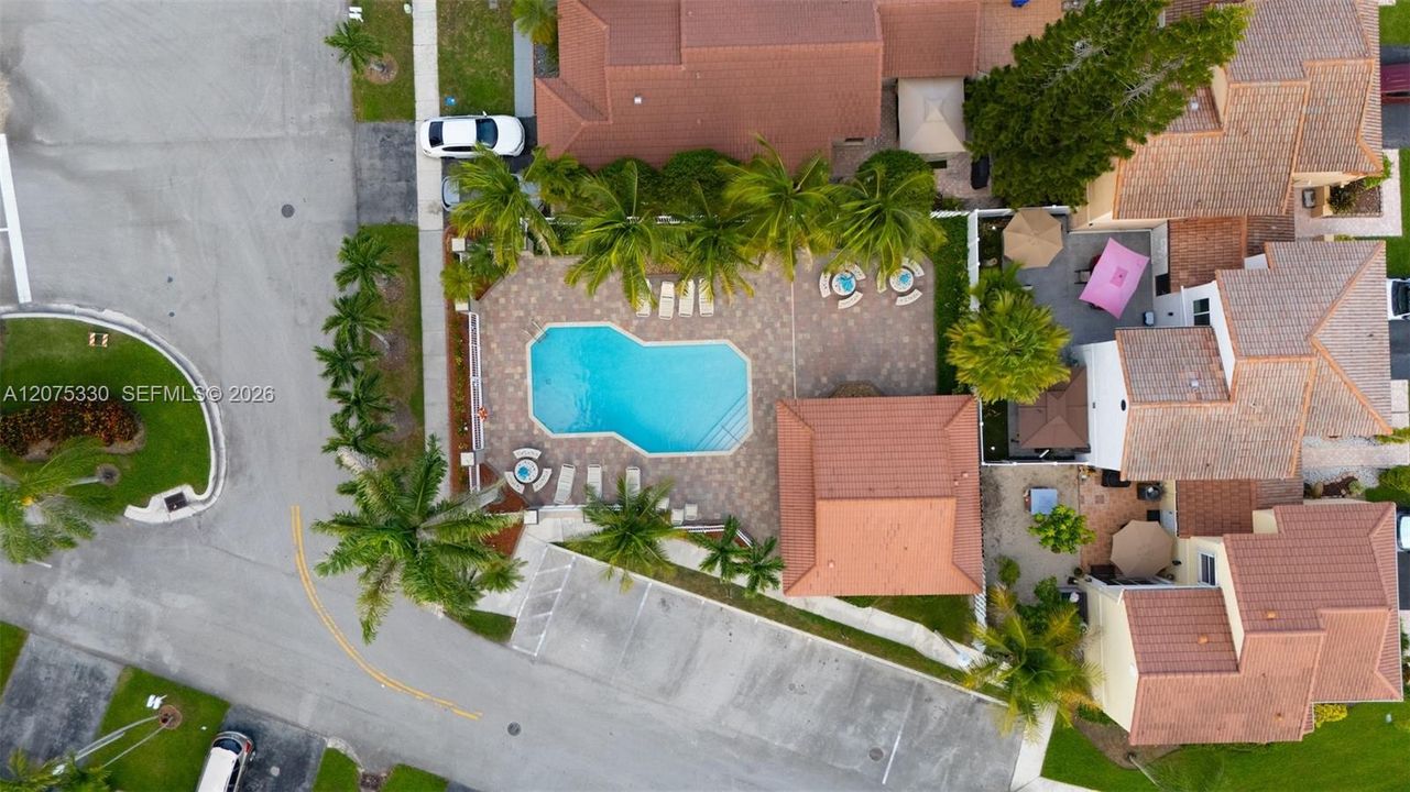 En Venta: $535,000 (3 camas, 2 baños, 1356 Pies cuadrados)