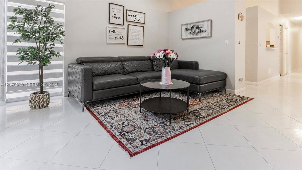 En Venta: $535,000 (3 camas, 2 baños, 1356 Pies cuadrados)