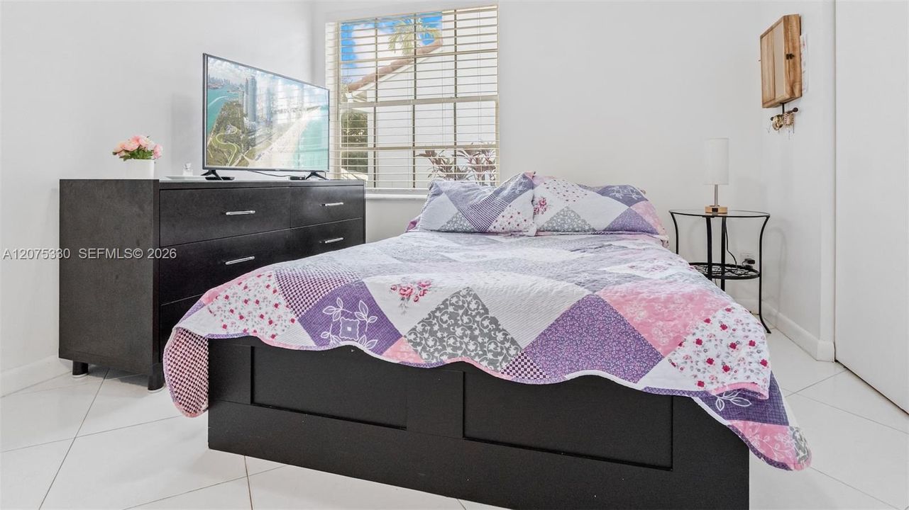 En Venta: $535,000 (3 camas, 2 baños, 1356 Pies cuadrados)