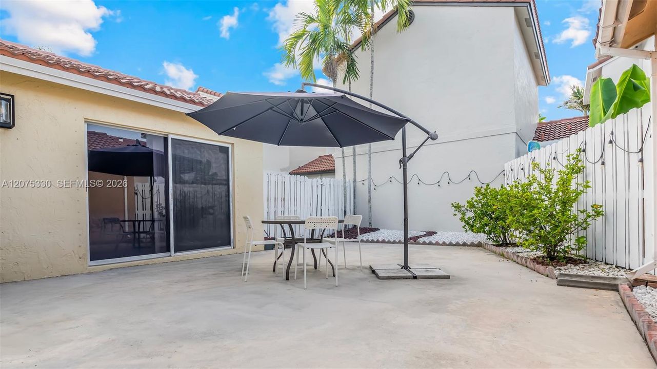 En Venta: $535,000 (3 camas, 2 baños, 1356 Pies cuadrados)