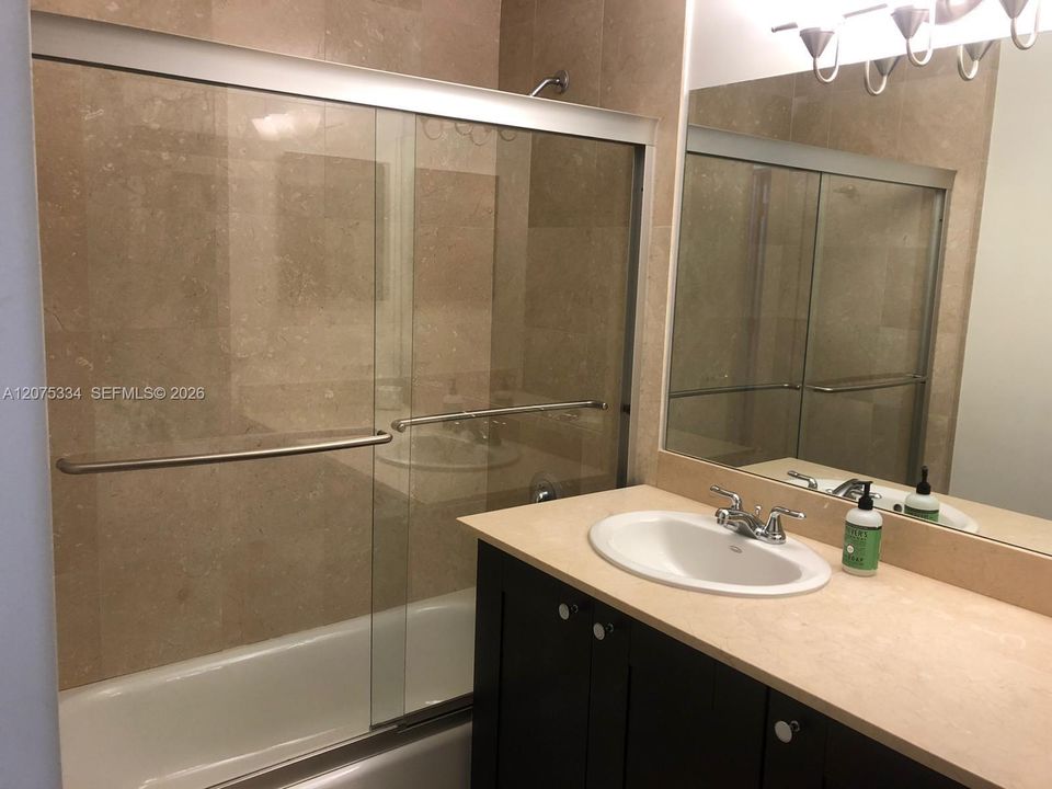 For Rent: $4,200 (3 beds, 2 baths, 1066 Square Feet)