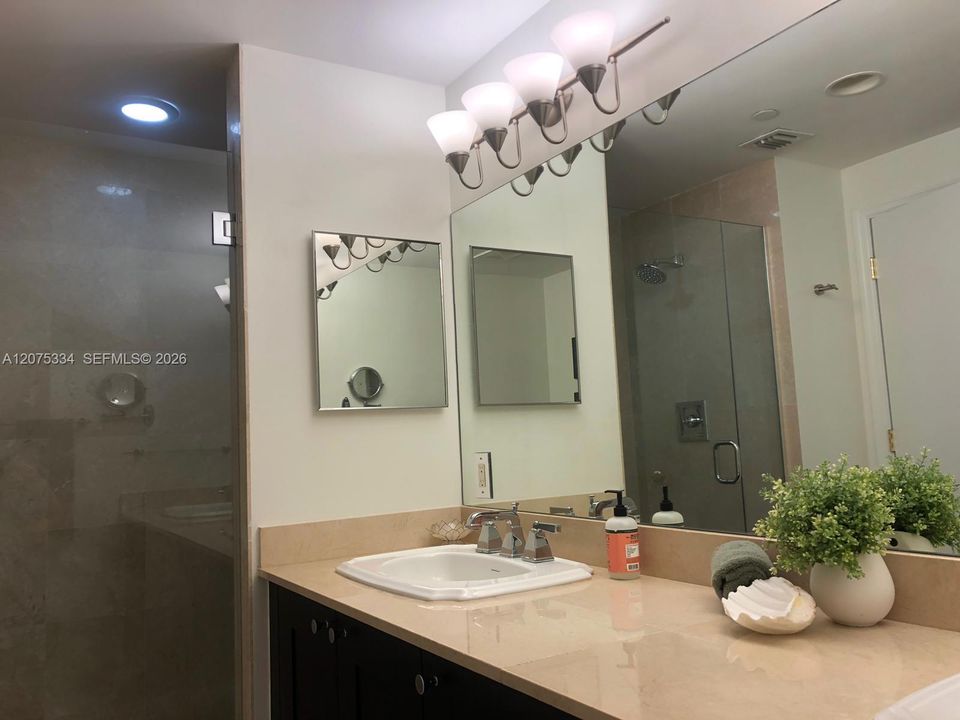 For Rent: $4,200 (3 beds, 2 baths, 1066 Square Feet)