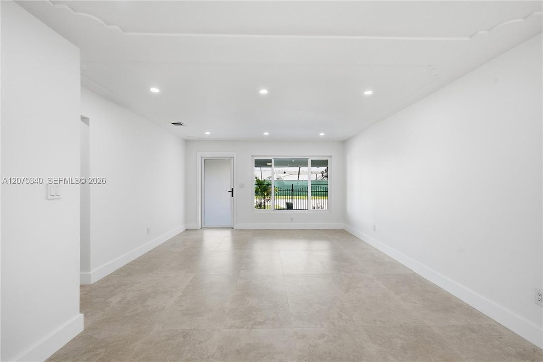 For Sale: $849,999 (3 beds, 3 baths, 2339 Square Feet)