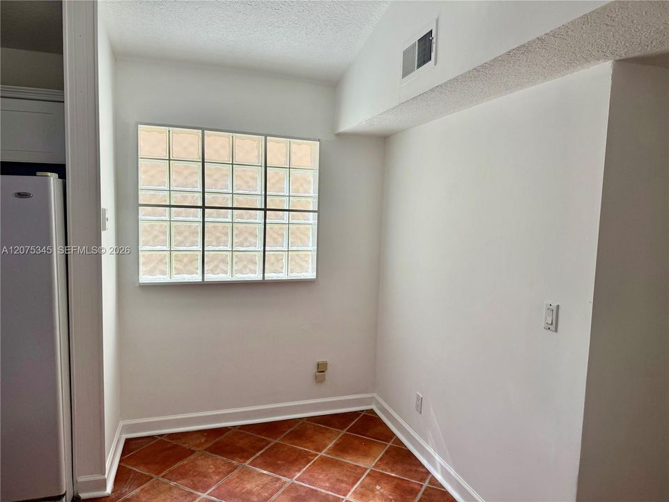For Rent: $3,200 (3 beds, 2 baths, 1508 Square Feet)