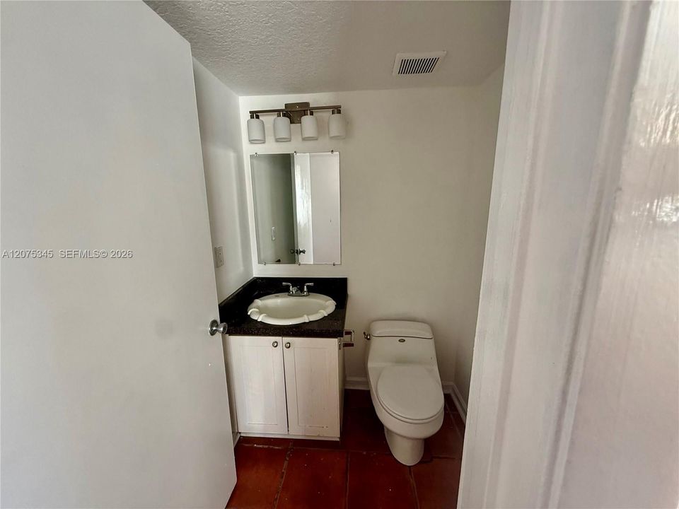 For Rent: $3,200 (3 beds, 2 baths, 1508 Square Feet)