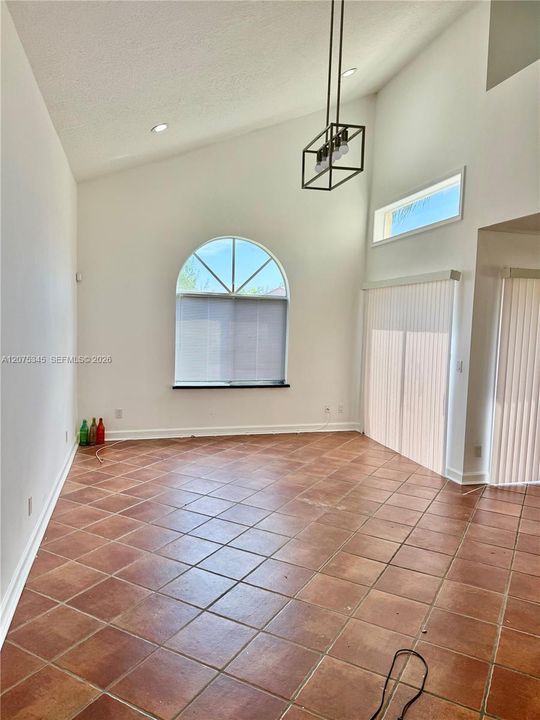 For Rent: $3,200 (3 beds, 2 baths, 1508 Square Feet)