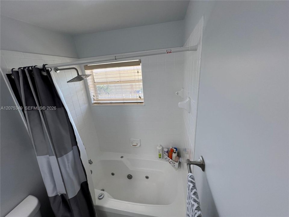 For Sale: $415,000 (2 beds, 2 baths, 1312 Square Feet)