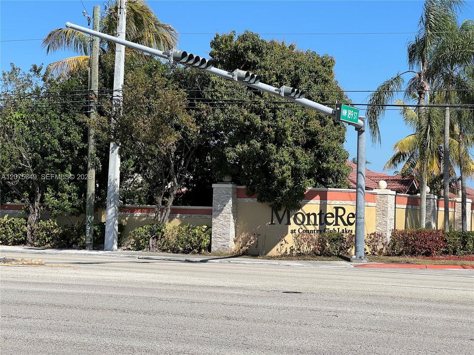 For Sale: $415,000 (2 beds, 2 baths, 1312 Square Feet)