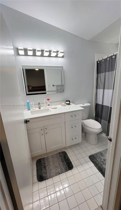 For Sale: $415,000 (2 beds, 2 baths, 1312 Square Feet)
