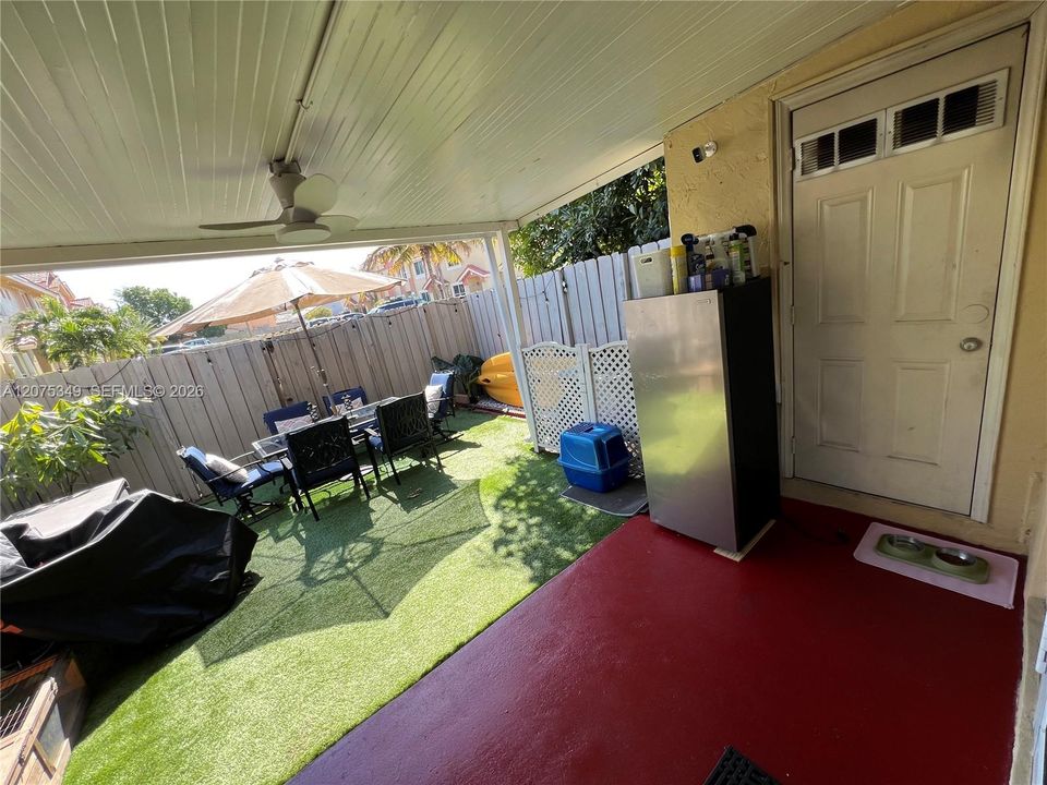 For Sale: $415,000 (2 beds, 2 baths, 1312 Square Feet)