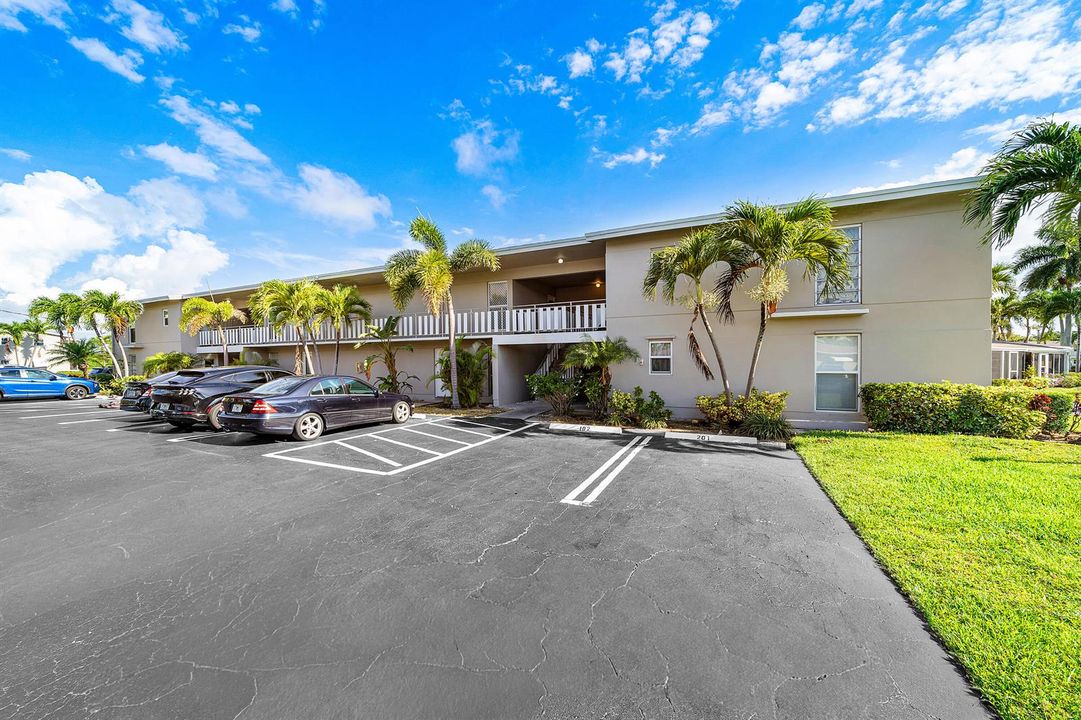 001-315CircleDriveSouth-201-BoyntonBeach