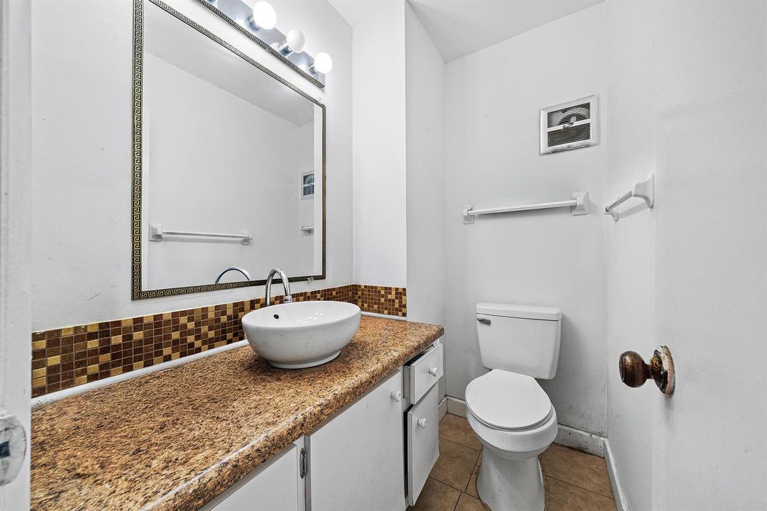 012-315CircleDriveSouth-201-BoyntonBeach
