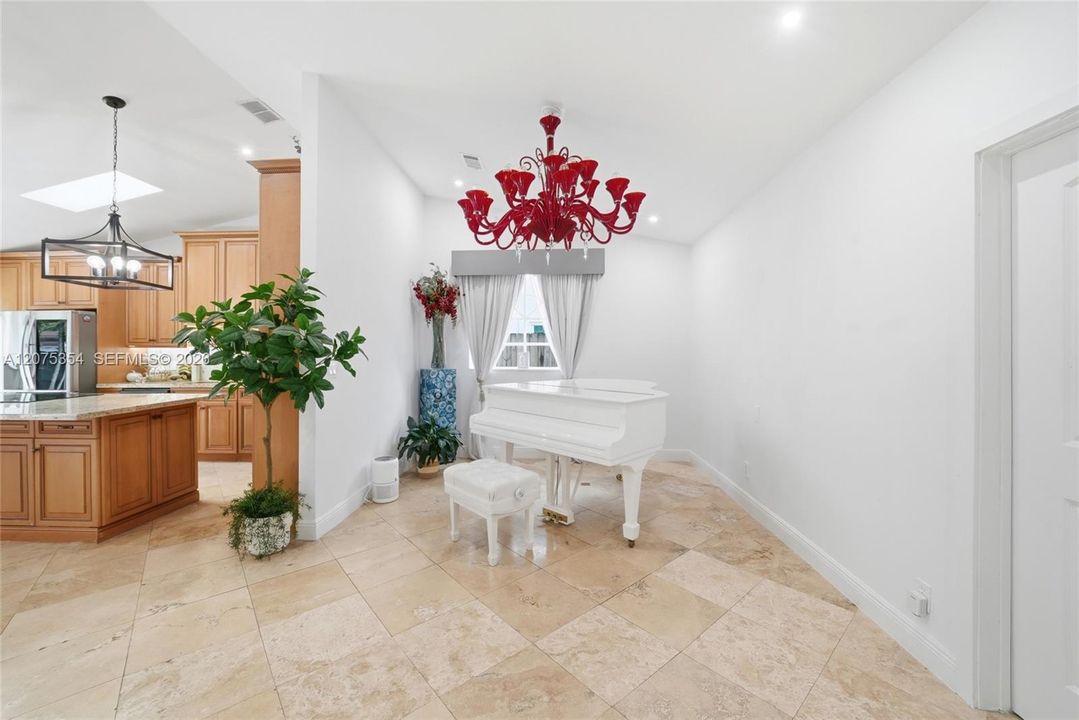 En Renta: $4,700 (3 camas, 2 baños, 1790 Pies cuadrados)
