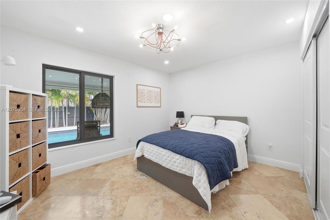 En Renta: $4,700 (3 camas, 2 baños, 1790 Pies cuadrados)