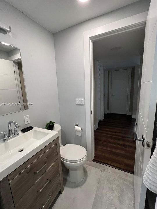 For Rent: $2,500 (2 beds, 1 baths, 2921 Square Feet)
