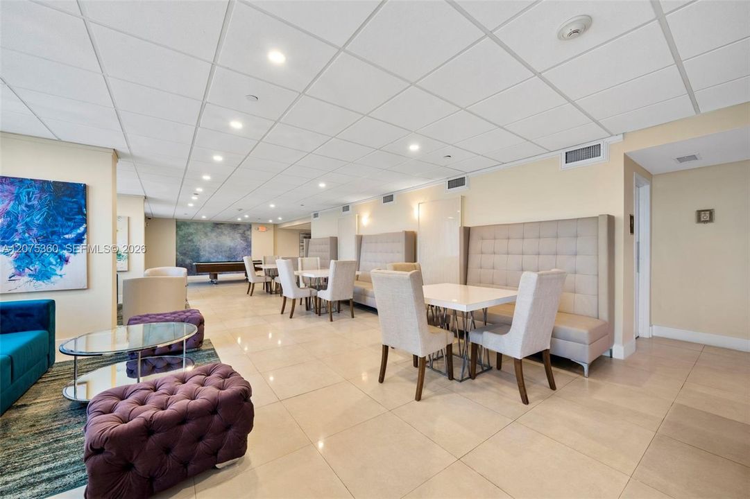 For Rent: $1,975 (1 beds, 1 baths, 500 Square Feet)