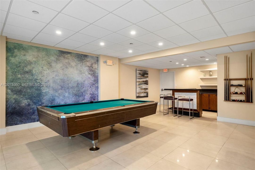 For Rent: $1,975 (1 beds, 1 baths, 500 Square Feet)