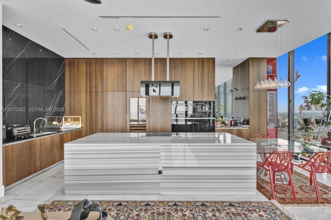 For Sale: $6,180,000 (3 beds, 3 baths, 3262 Square Feet)