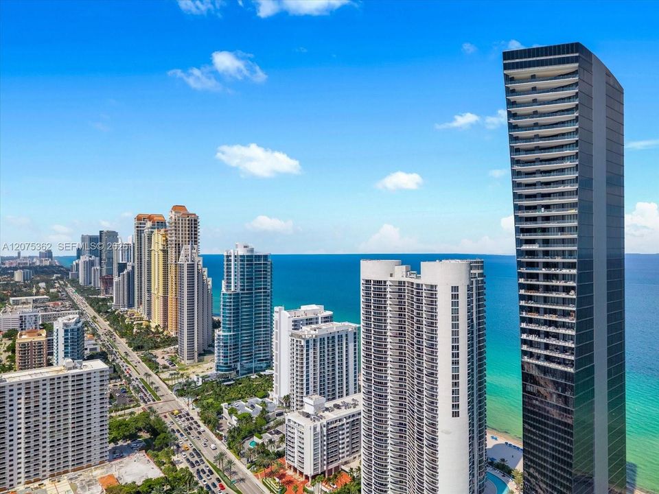 For Sale: $6,180,000 (3 beds, 3 baths, 3262 Square Feet)