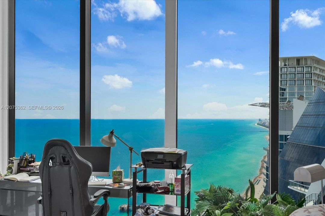 For Sale: $6,180,000 (3 beds, 3 baths, 3262 Square Feet)