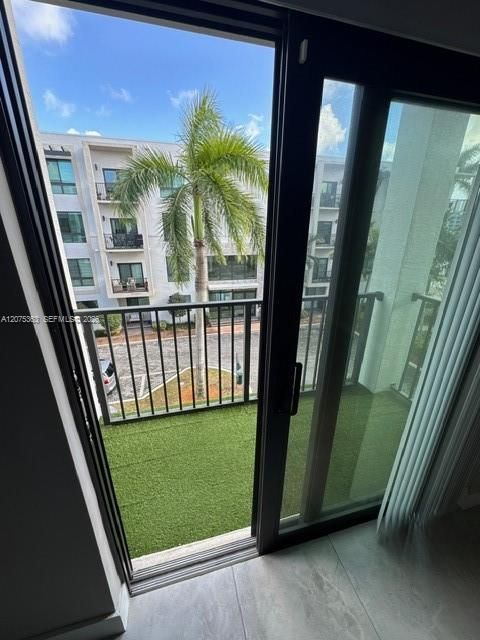 En Venta: $525,000 (2 camas, 2 baños, 1129 Pies cuadrados)