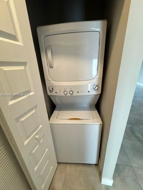 En Venta: $525,000 (2 camas, 2 baños, 1129 Pies cuadrados)