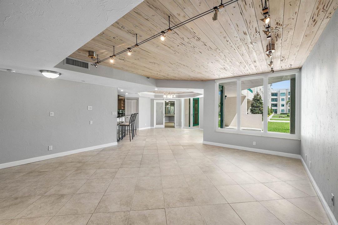 005-120Southeast5thAvenue-223-BocaRaton-