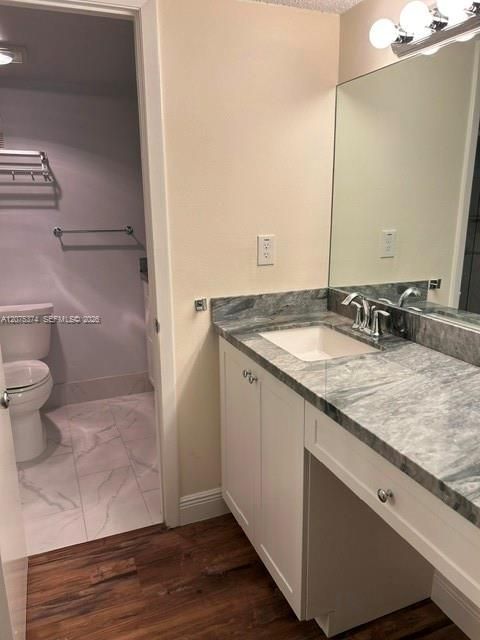 For Rent: $2,275 (2 beds, 2 baths, 976 Square Feet)