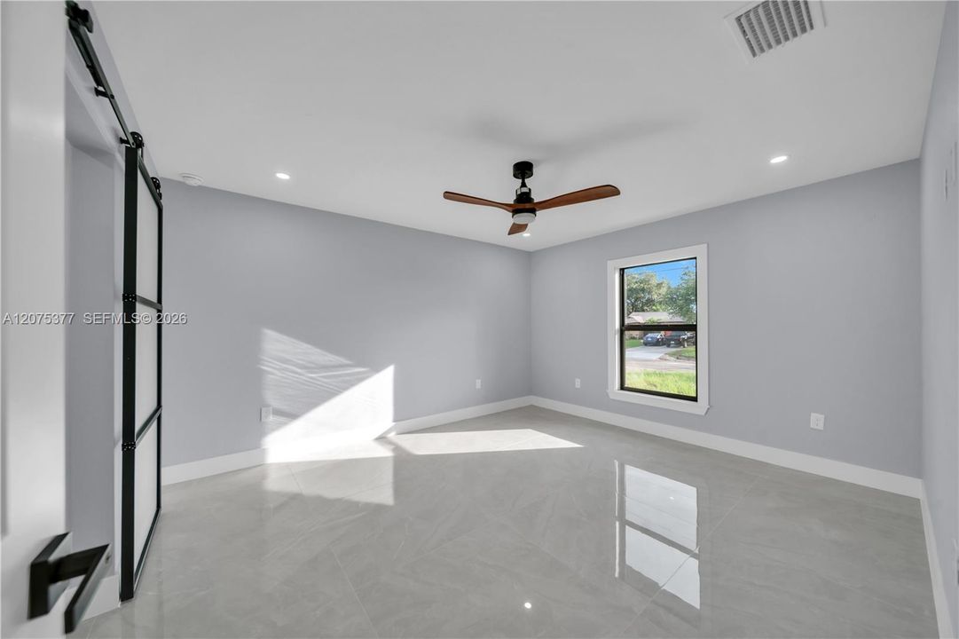 For Sale: $398,900 (3 beds, 2 baths, 1362 Square Feet)