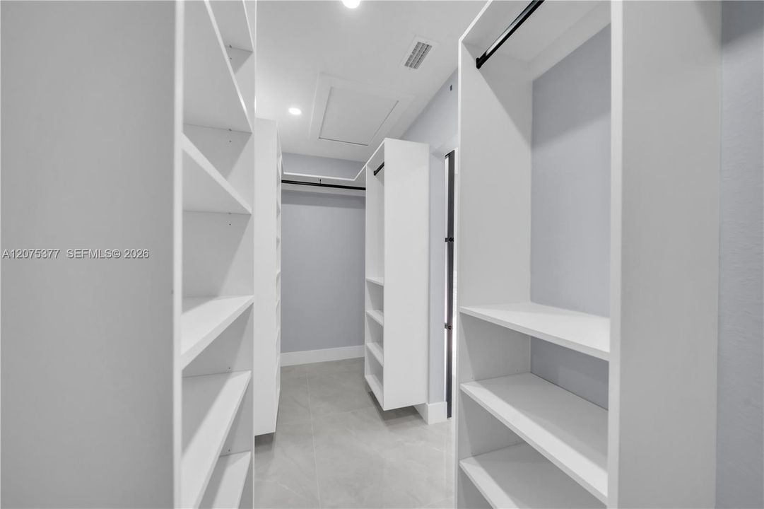For Sale: $398,900 (3 beds, 2 baths, 1362 Square Feet)