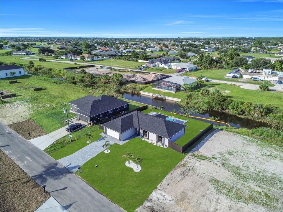 For Sale: $398,900 (3 beds, 2 baths, 1362 Square Feet)