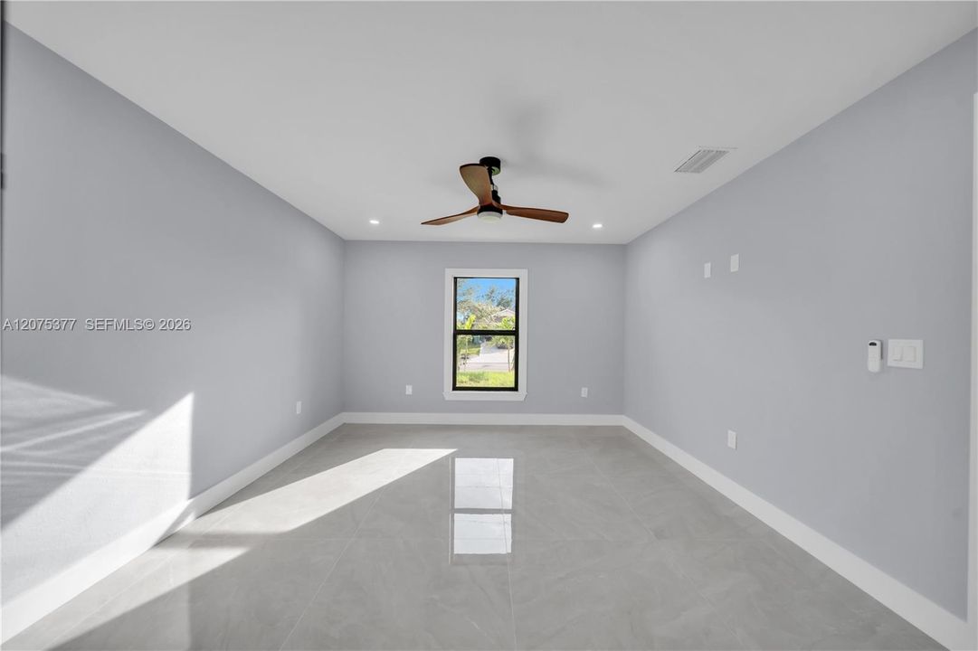 For Sale: $398,900 (3 beds, 2 baths, 1362 Square Feet)