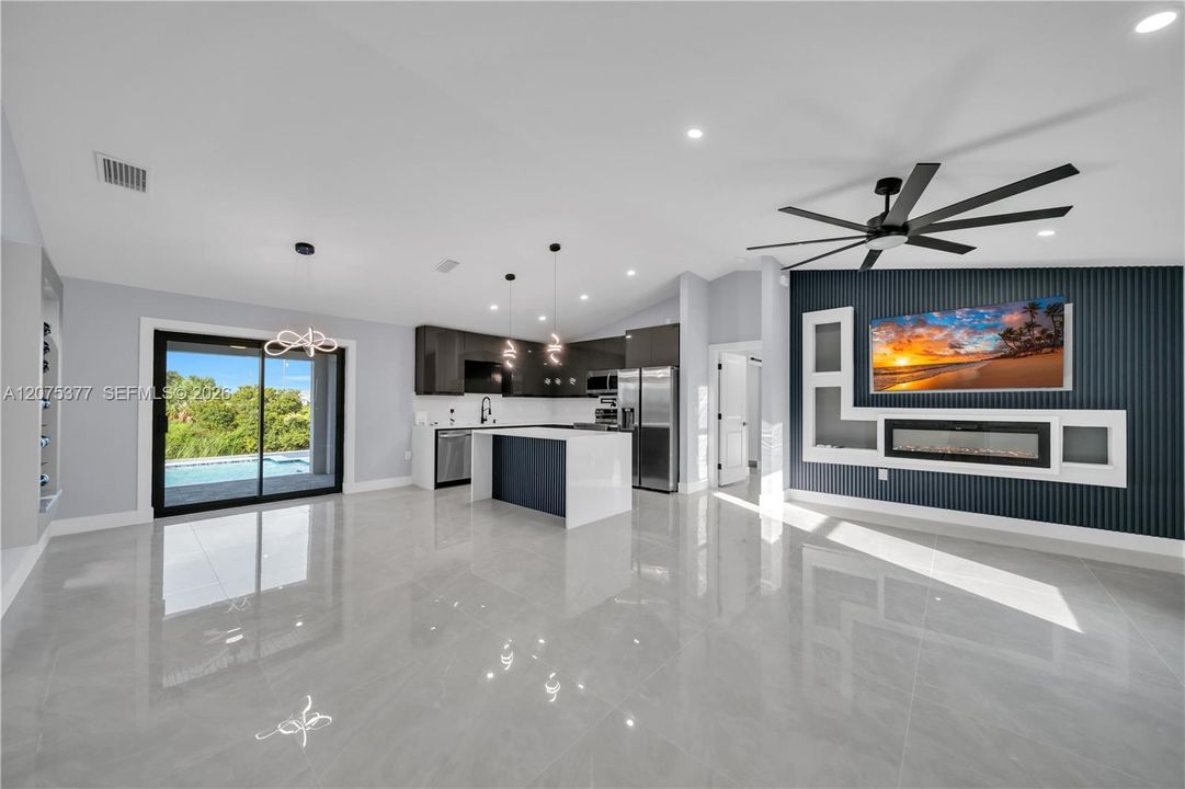 For Sale: $398,900 (3 beds, 2 baths, 1362 Square Feet)