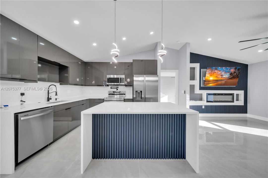 For Sale: $398,900 (3 beds, 2 baths, 1362 Square Feet)