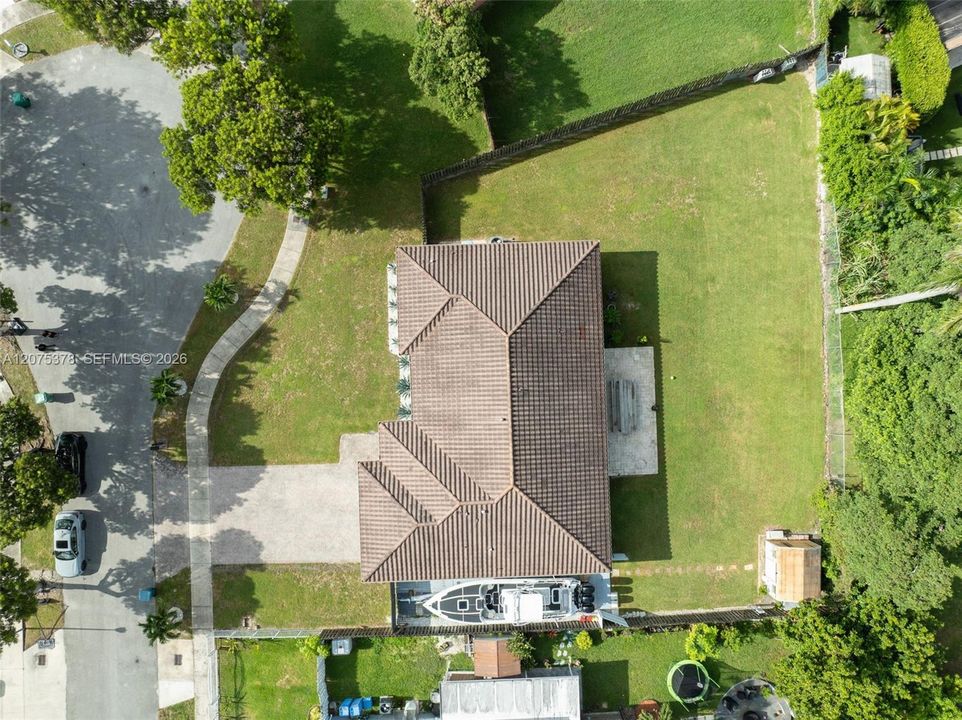 En Venta: $765,000 (4 camas, 3 baños, 2270 Pies cuadrados)