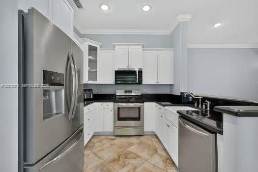 For Sale: $775,000 (4 beds, 3 baths, 2270 Square Feet)