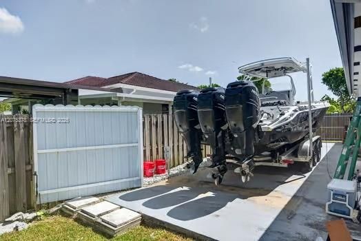 For Sale: $775,000 (4 beds, 3 baths, 2270 Square Feet)