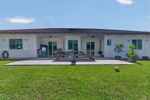 For Sale: $775,000 (4 beds, 3 baths, 2270 Square Feet)