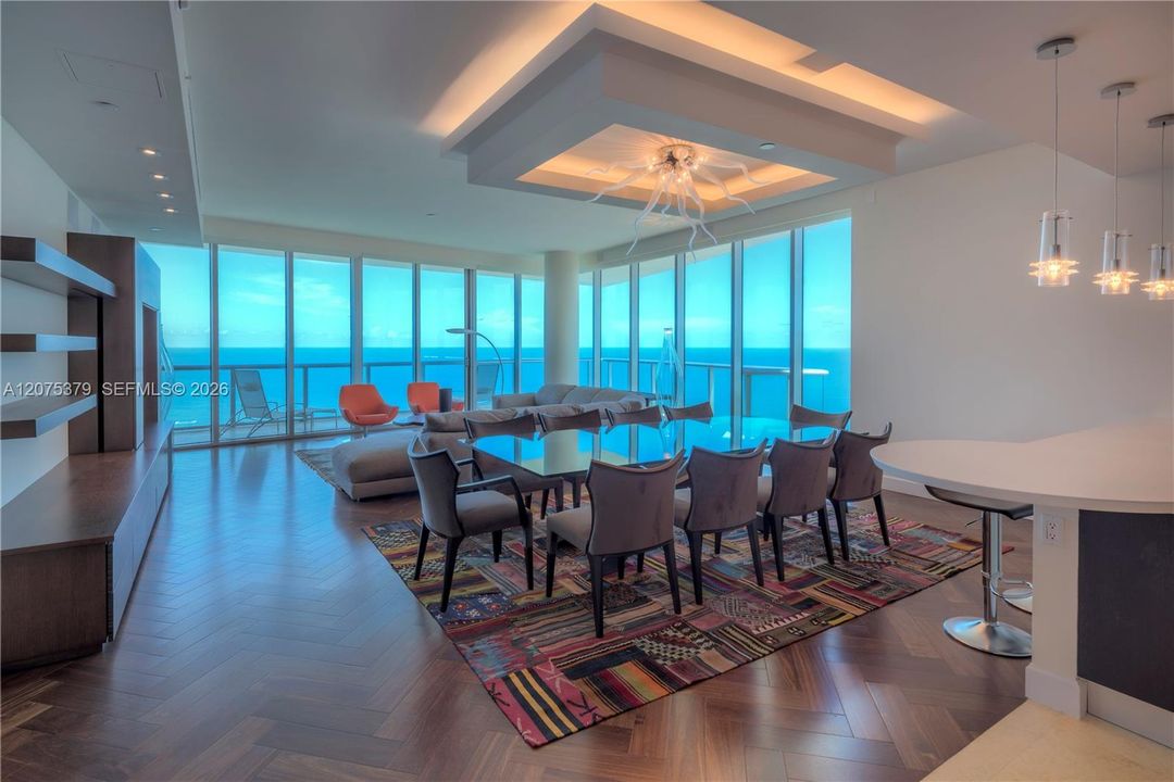For Rent: $22,500 (4 beds, 5 baths, 2871 Square Feet)