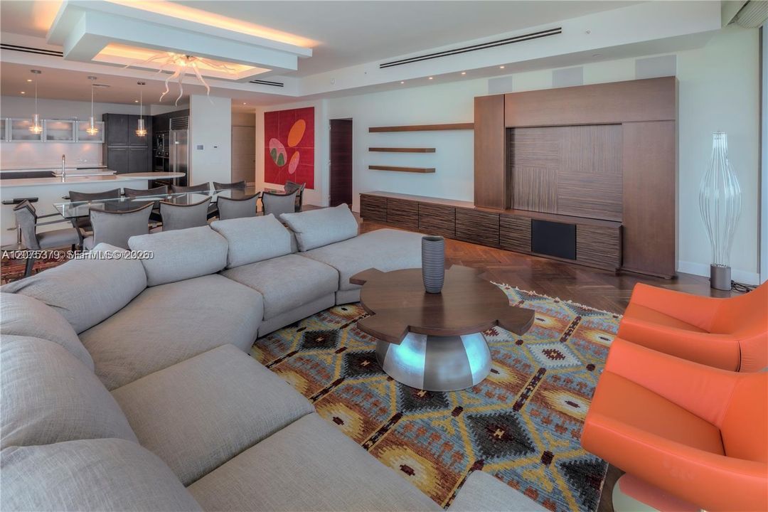 For Rent: $22,500 (4 beds, 5 baths, 2871 Square Feet)