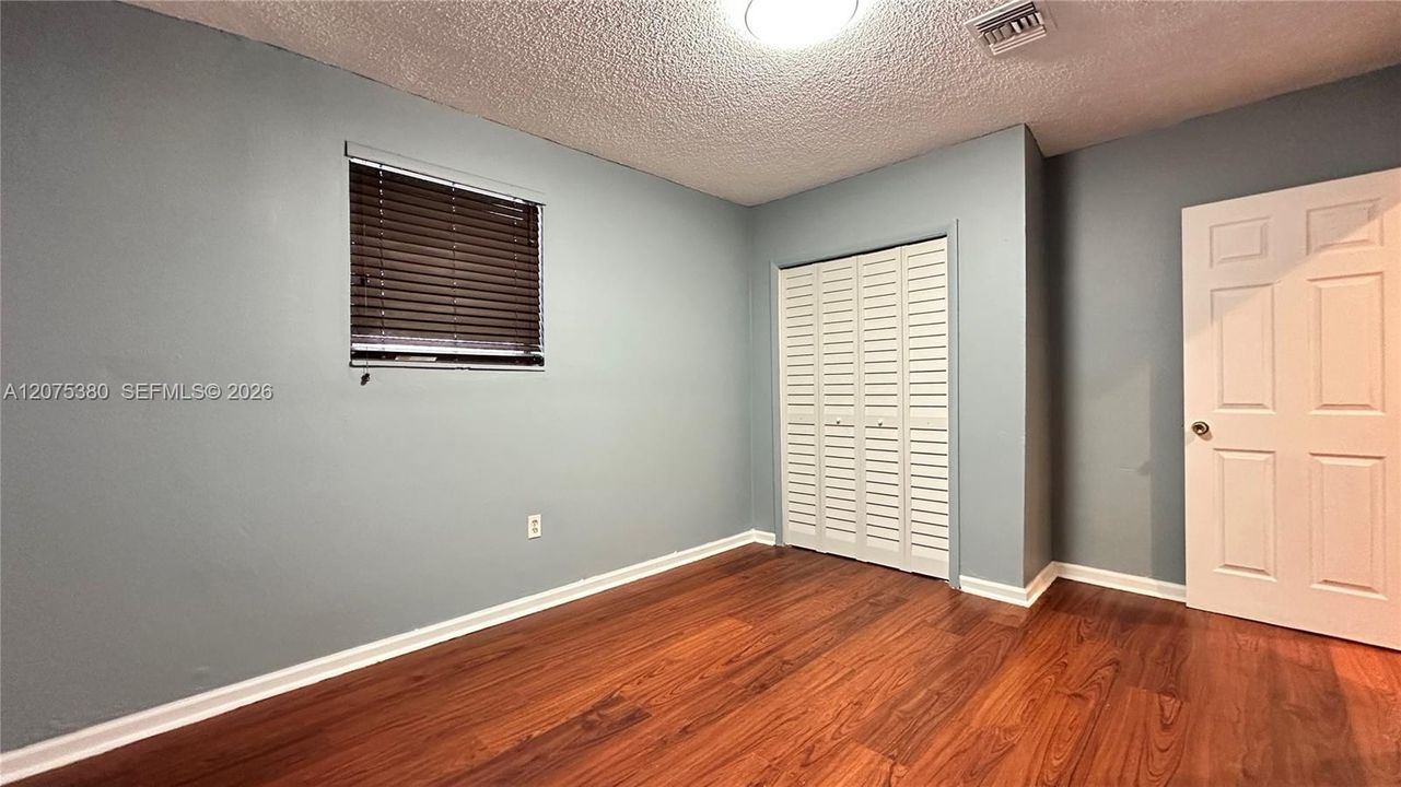 For Rent: $2,300 (3 beds, 2 baths, 2061 Square Feet)