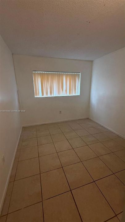 2 ROOM
