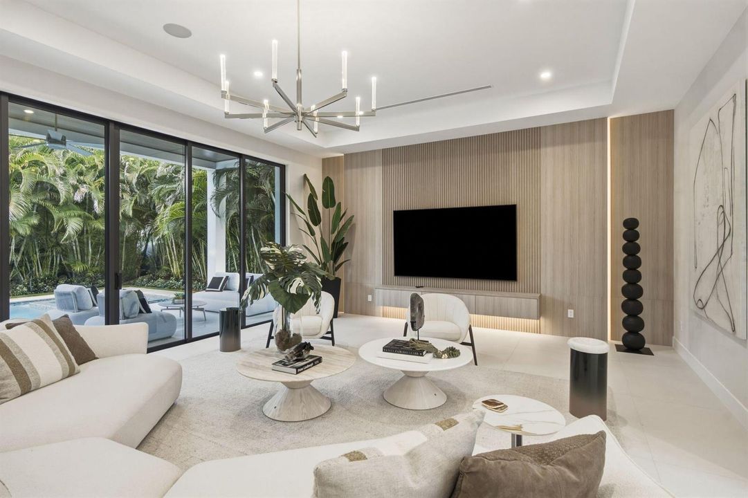 1300 NE 4th Ct Boca Raton FL 23