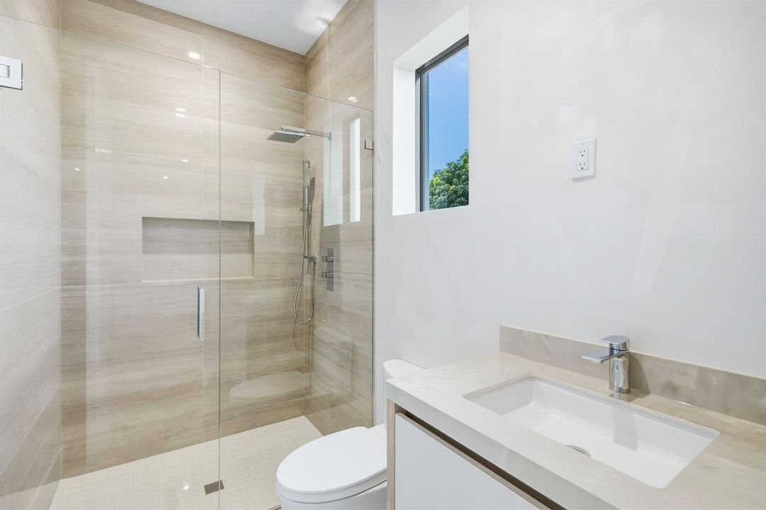 1300 NE 4th Ct Boca Raton FL 80