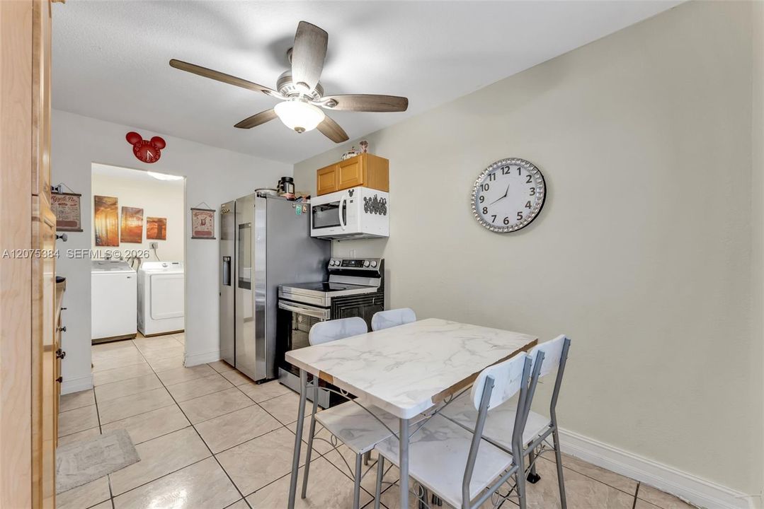 For Rent: $2,500 (3 beds, 1 baths, 1034 Square Feet)