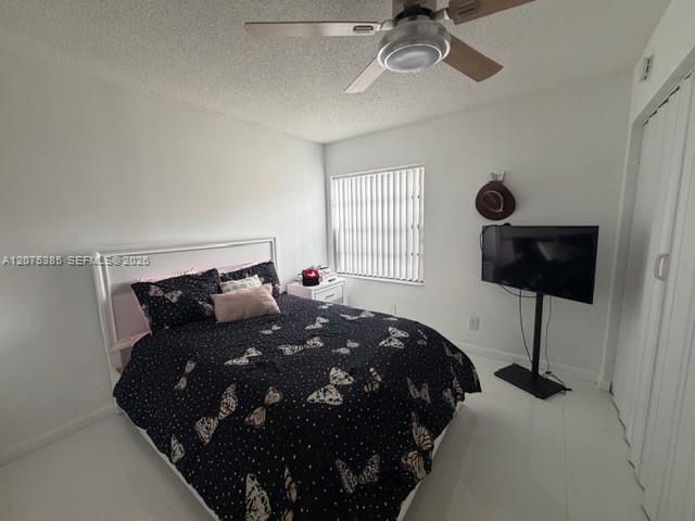 En Venta: $314,500 (3 camas, 2 baños, 1300 Pies cuadrados)